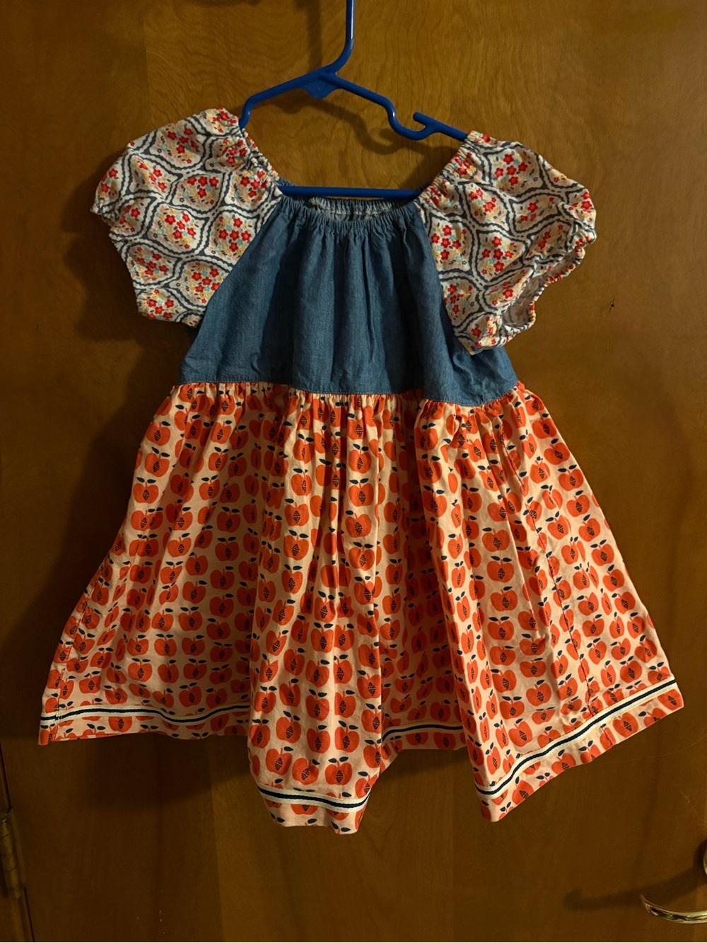 Matilda Jane Platinum girls size 6 year apple dress